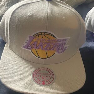 LOS ANGELES LAKERS HAT